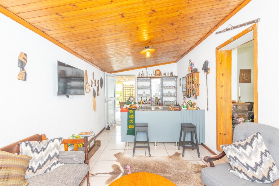 4 Bedroom Property for Sale in Stellenridge Western Cape